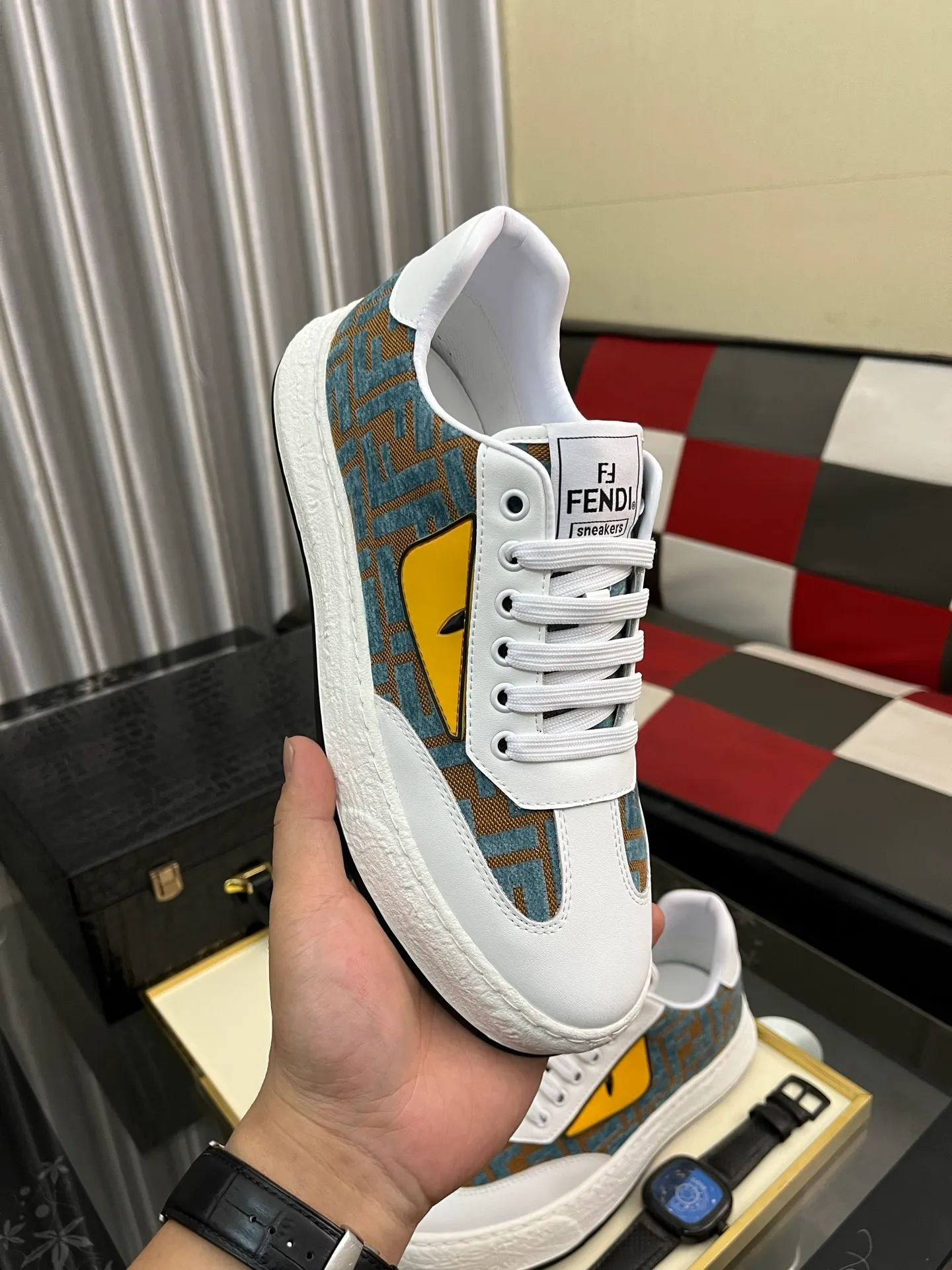 Men's shoes 💰420⌚️⌚️FENDI "Fendi" P480 Regular size: 38-44 (casual shoes) Product materials: Selected cowhide upper, soft sheepskin lining; original outsole. 4️⃣colors available